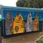 2306_kasten_brolingplatz_fische 2